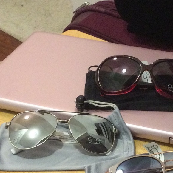 ❤️PRETTY J.S. SUNGLASSES❤️ - Picture 2 of 10